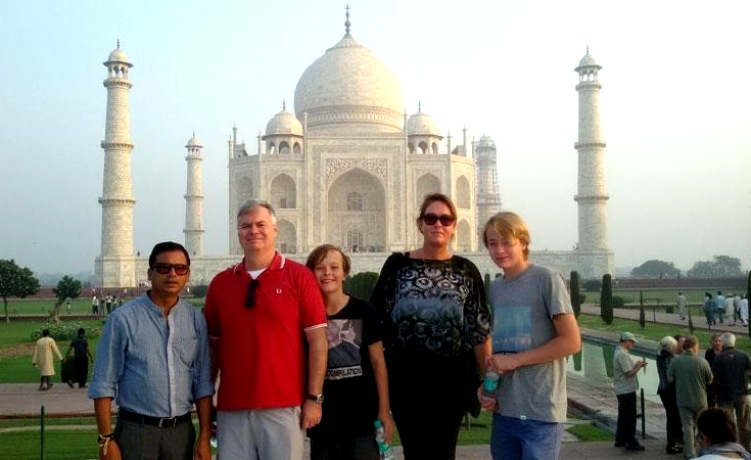 Complimentary -Guide For Agra Tour